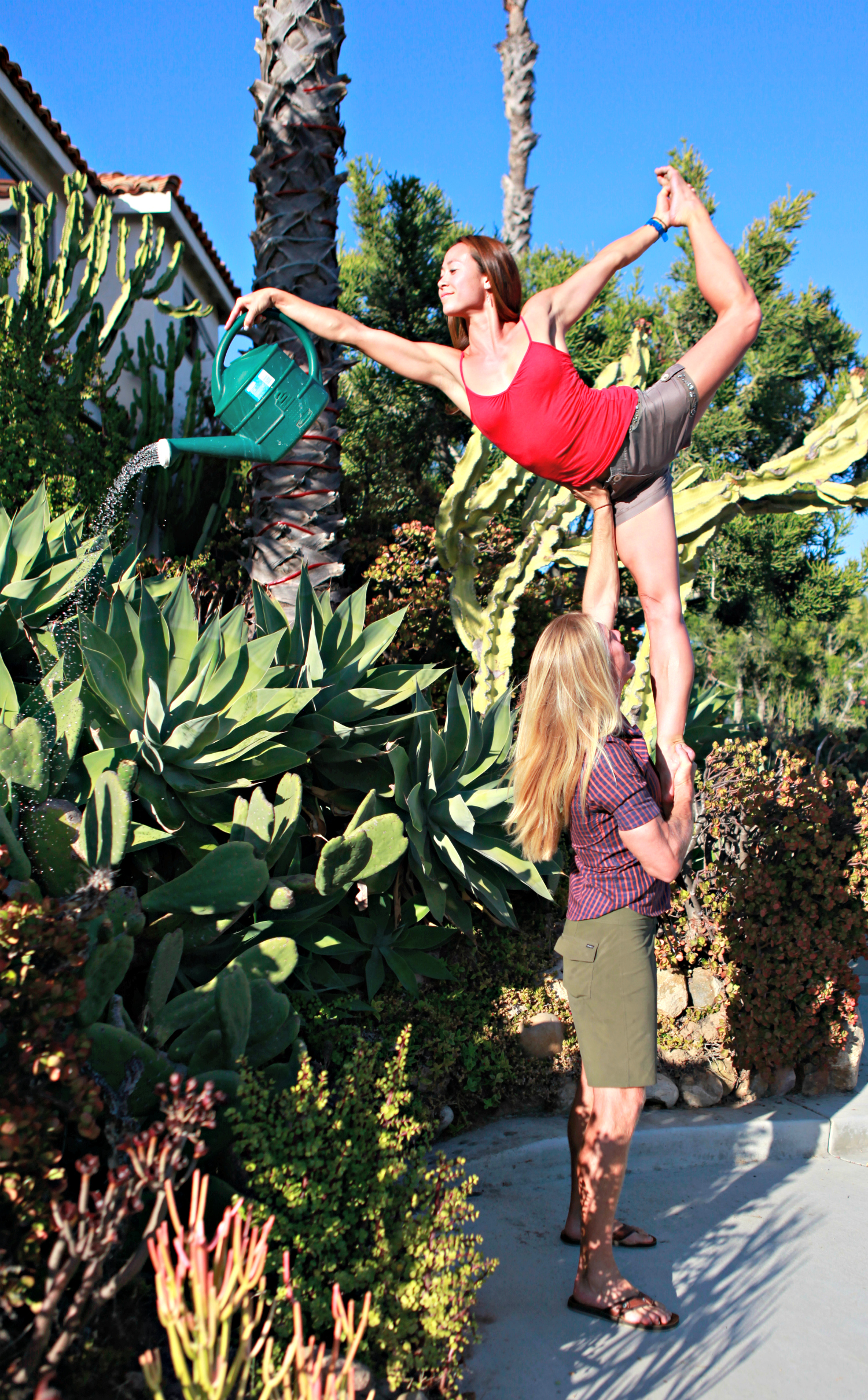 gina-and-steven-acroyoga-dto